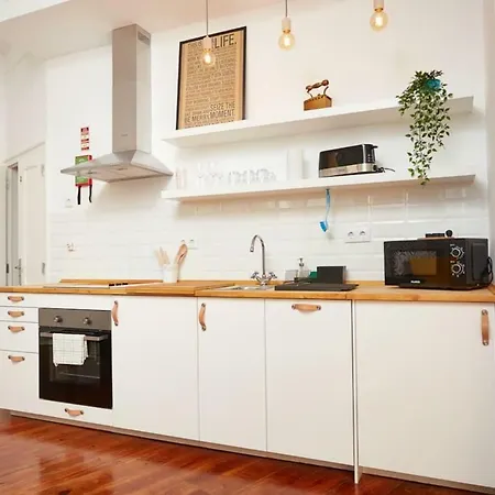 公寓 Charming One Bedroom Flat