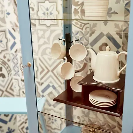 Charming One Bedroom Flat * Lissabon