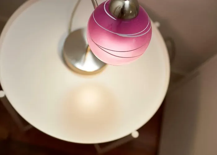 Charming One Bedroom Flat *